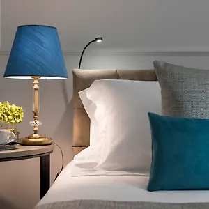 https://villa-del-parco.it-romehotels.com