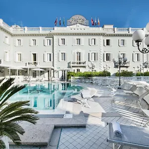 https://grand-hotel-des-bains-riccione.emilia-romagnahotels.net